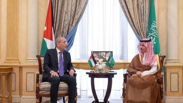 وزيرا خارجية السعودية والأردن خلال لقاء سابق