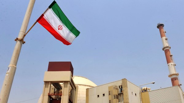 إيران