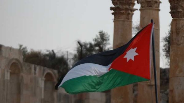 الحكومة الأردنية بعد ضرب إيران: نحذر من تبعات التصعيد في المنطقة