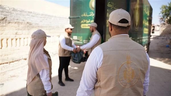 بيت الزكاة والصدقات ينهي توزيع لحوم الأضاحي على آلاف الأسر المستحقة في 4 محافظات
