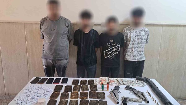2 كيلو حشيش.. القبض على 4 أشخاص يروجون للمخدرات بالعبور
