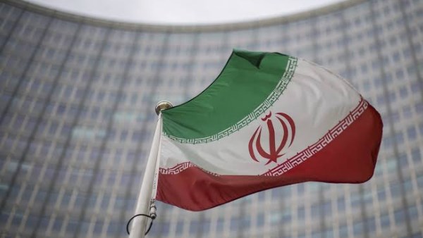 إيران 