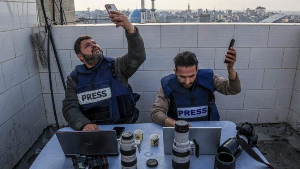 انقطاع خدمات الإنترنت عن كامل قطاع غزة