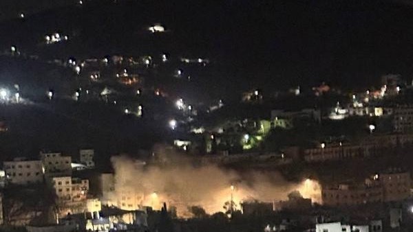  انفجار عبوة ناسفة بآلية عسكرية إسرائيلية وسط مدينة جنين 