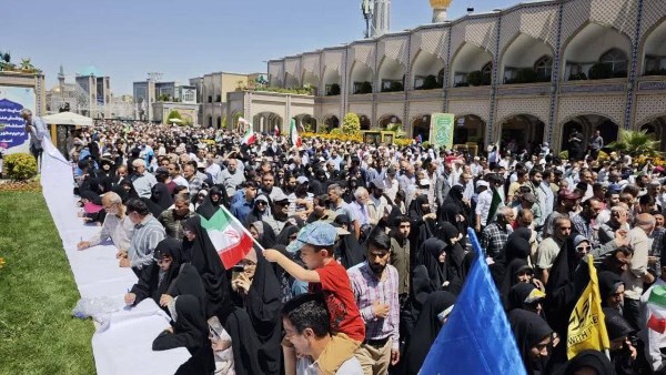 عريضة شعبية داخل إيران تُطالب حكومة طهران بالانسحاب من «معاهدة حظر انتشار الأسلحة النووية»