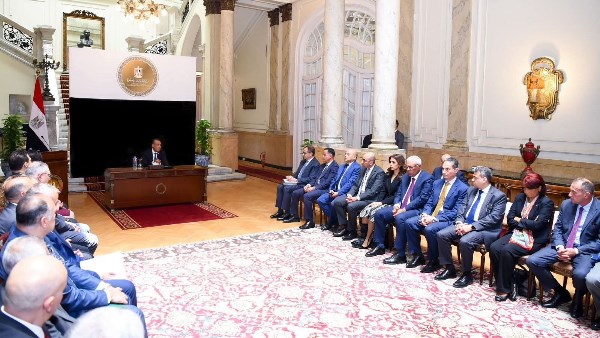 وزير الخارجية خلال لقائه مع السفراء 