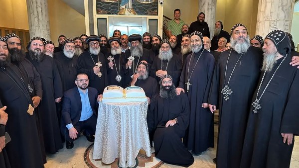 الآباء الرهبان 