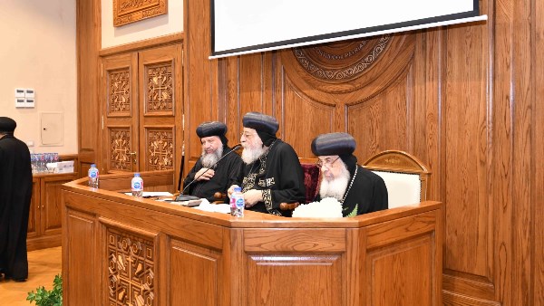 بحضور البابا تواضروس.. تواصل اجتماعات لجان المجمع المقدس