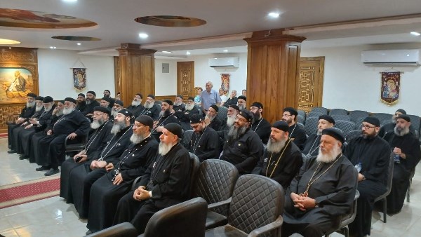 آباء كهنة الكنيسة القبطية الأرثوذكسية 