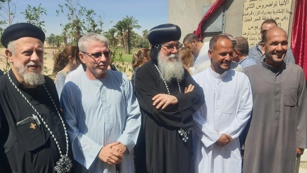 الأنبا مكاريوس أسقف إيبارشية المنيا 