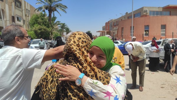 الطلاب عقب خروجهم من امتحانات اللغة العربية 