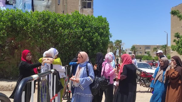 عقب خروج طلاب الثانوية من امتحان الفيزياء 