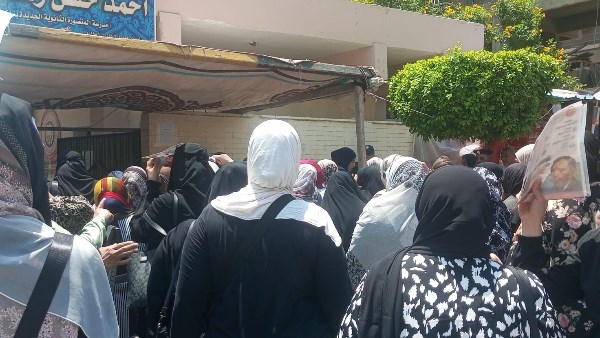 طالبات ثانوية 
