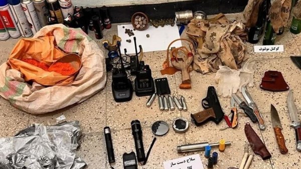 الأمن الإيراني يفكك عبوة ناسفة تتبع شبكة تجسس صهيونية