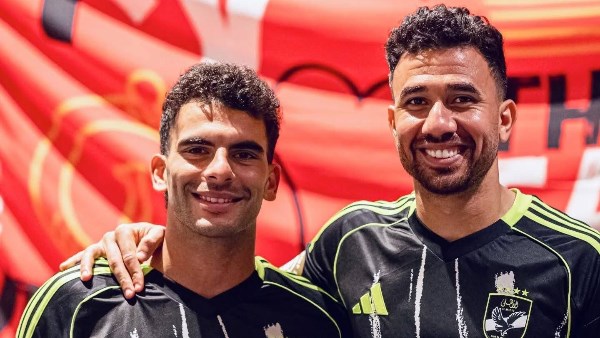 الأهلي يكشف عن قميصه الثاني في كأس العالم للأندية| صور