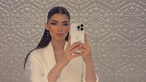 ليلى زاهر في أحدث ظهور مع والدها ورضوى الشربيني