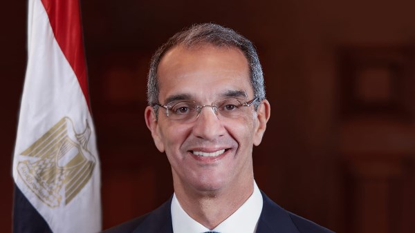وزير الاتصالات
