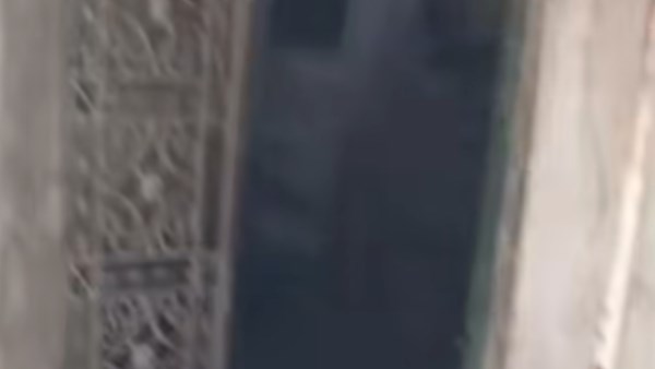 مدخل البيت المزعوم 