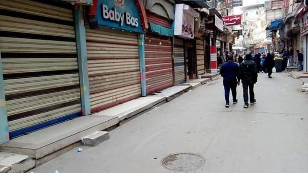 بسبب التوترات الإقليمية| تطبيق مواعيد صارمة لفتح وإغلاق المحلات.. وهذه عقوبة المخالف