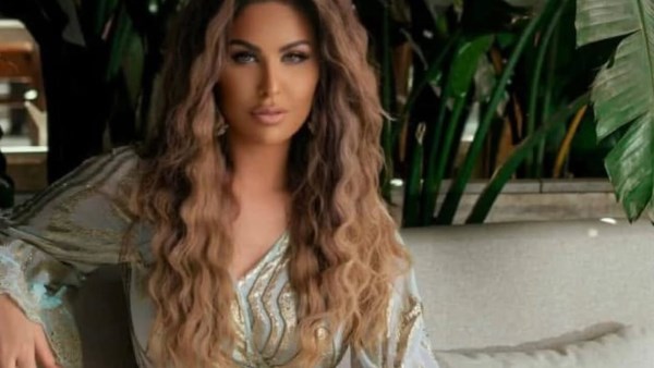 بـ هاف ستومك.. مي سليم تخطف الأنظار بإطلالة جذابة