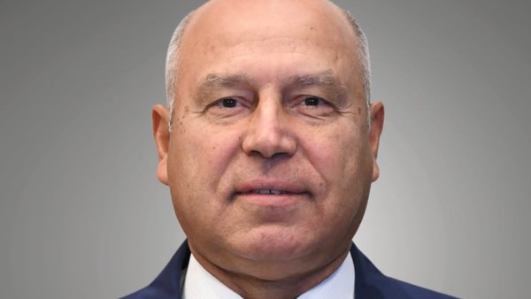 المهندس كامل الوزير- وزير الصناعة و النقل