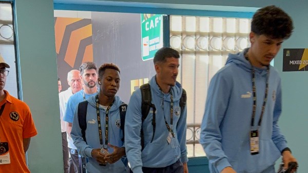 بيراميدز يصل إلى ملعب الدفاع الجوي لخوض نهائي دوري أبطال إفريقيا