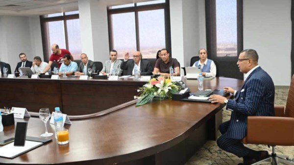 محافظ جنوب سيناء يتابع تنفيذ مشروع كاميرات الرصد المرئي ضمن خطة التنمية المستدامة