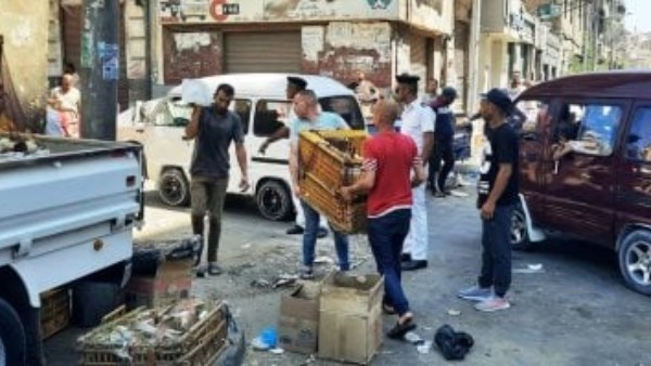 محافظ الإسكندرية يوجه بتكثيف حملات إزالة الإشغالات والتعديات