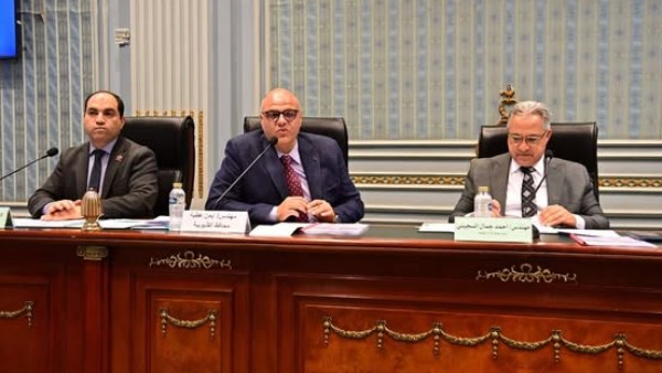 بحضور محافظ القليوبية.. محلية النواب تناقش عدد من الأدوات الرقابية المقدمة من النواب