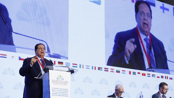 المصريين الأحرار: تسلم مصر رئاسة البرلمان الأورومتوسطي يبرز مكانتها الإقليمية والعالمية