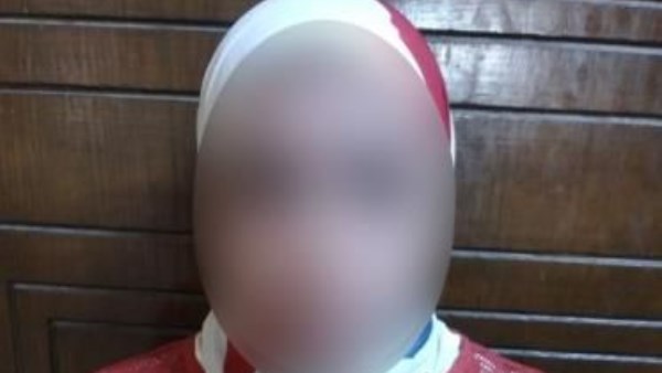 فتاة تدهس عمال بسيارتها بالمقطم