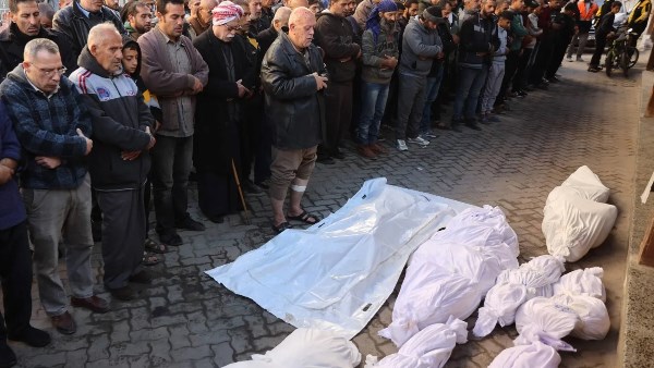 غزة.. ضحايا جدد برصاص الاحتلال وقصف مدفعي في رفح وخان يونس