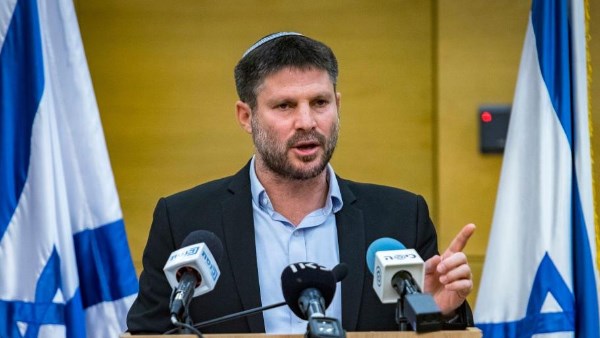 سموتريتش يطلق خطة لتسريع ضم الضفة الغربية وفرض السيادة الإسرائيلية الكاملة