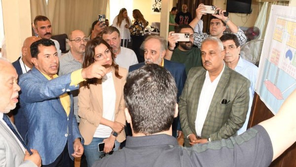 جولة أشرف صبحي داخل نادي نقابة المهن التمثيلية