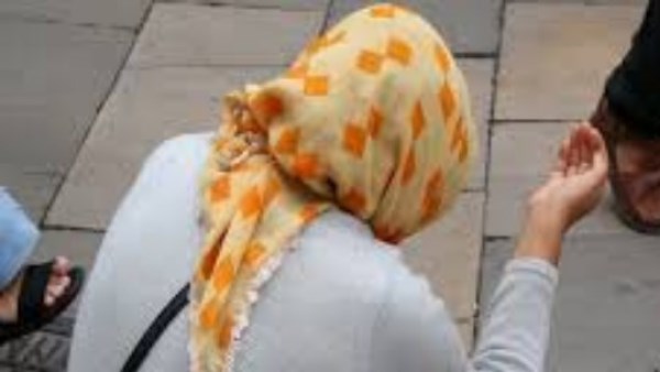  محاكمة المتهم بإنهاء حياة متسولة في الأميرية