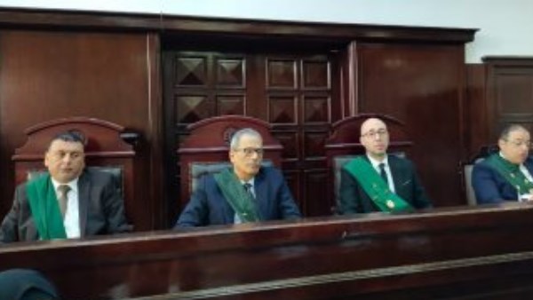 محاكمة دراكولا الدقهلية المتهم بقتــ.ــل خاله وسائق.. الأربعاء