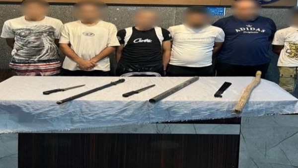 بسبب معاكسة فتاة.. مشاجرة بالاسلحة البيضاء بالمطرية