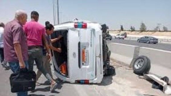 انقلاب ميكروباص أعلى الصحراوي وإصابة 6 أشخاص.. بالأسماء