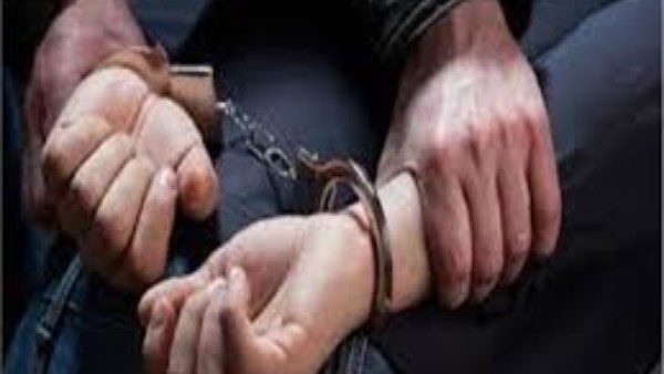 يتزعمه طالب وعامل.. تفاصيل التحقيقات في اتهام تشكيل عصابي بالإتجار بالحشيش