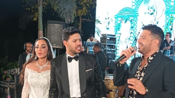 حماقي يُشعل فرح   المطرب محمد شاهين 