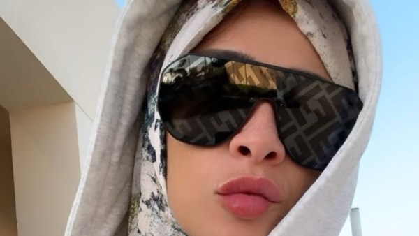 ياسمين عبد العزيز تهنئ جمهورها بالعيد بطريقة كوميدية