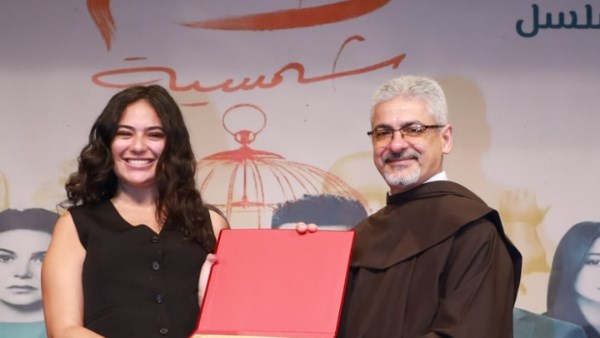 الفنانة ثراء جبيل 