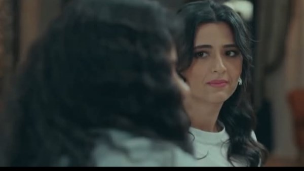 الفنانة نانسي نبيل 