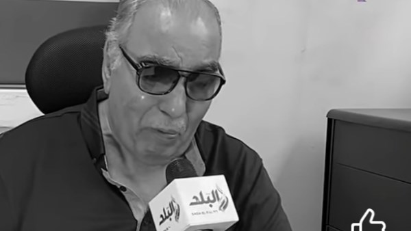غير حياتي كلها.. سبب بكاء سيد صادق بسبب المعلم (خاص )