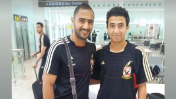 الزمن بيجري.. محمد شوقي ينشر صورتين مع تريزيجيه في أوقات مختلفة