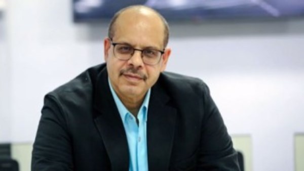  الكاتب الصحفي أكرم القصاص 