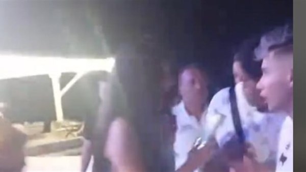 مشاجرة داخل كافيه عصام صاصا بالساحل الشمالي 