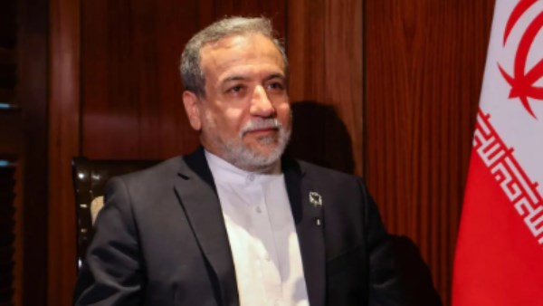 وزير الخارجية الإيراني عباس عراقجي 
