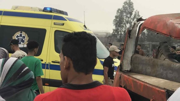 20 مصابًا في تصادم سيارة نقل بأتوبيس عمال جنوب بورسعيد