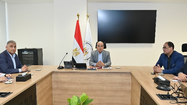 وزير الموارد المائية والري